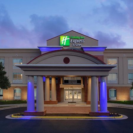 Holiday Inn Express & Suites Alexandria - Fort Belvoir By Ihg Zewnętrze zdjęcie