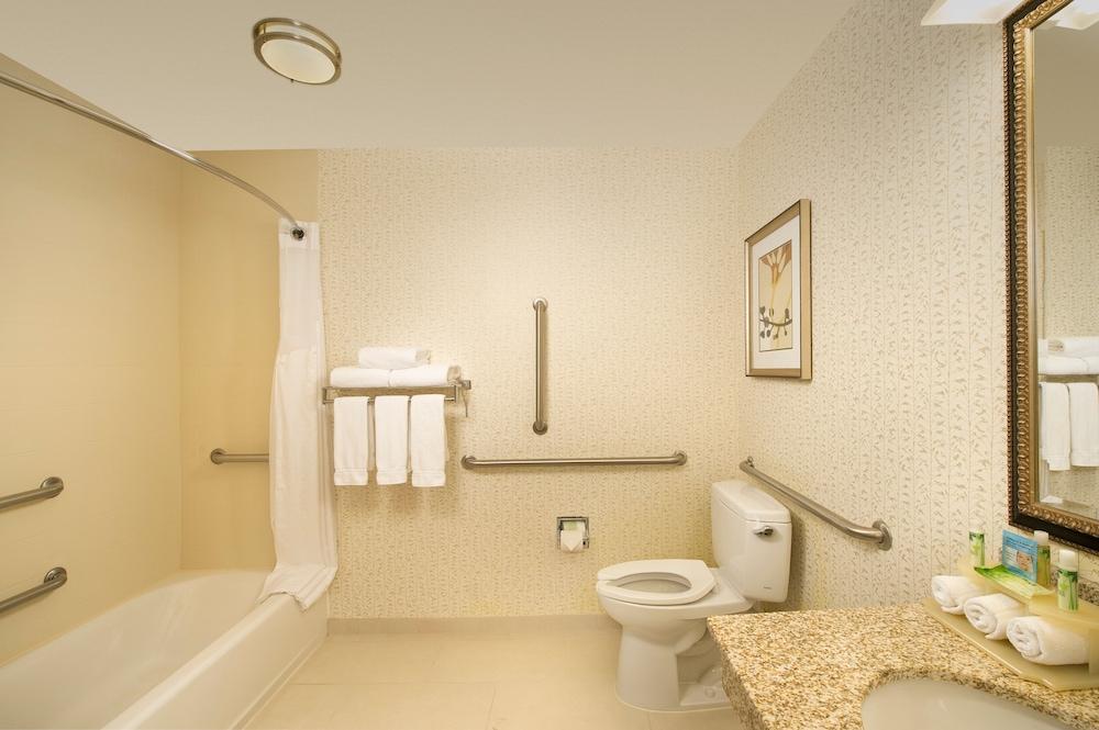 Holiday Inn Express & Suites Alexandria - Fort Belvoir By Ihg Zewnętrze zdjęcie