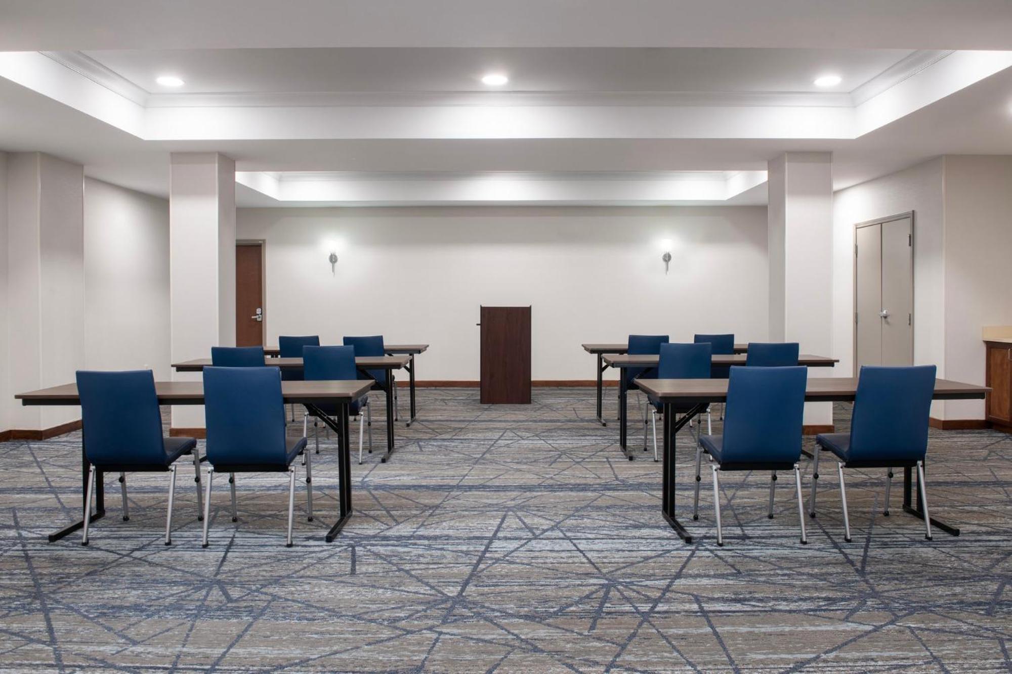 Holiday Inn Express & Suites Alexandria - Fort Belvoir By Ihg Zewnętrze zdjęcie